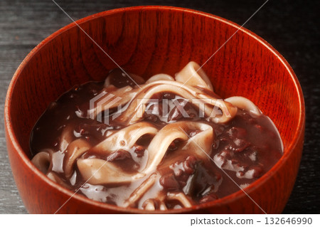 Azuki bean hoto 132646990