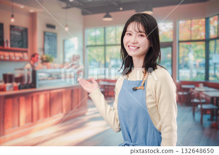 Young female staff working at a cafe/bar 132648650