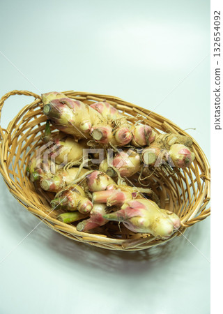 Ginger in a basket 132654092
