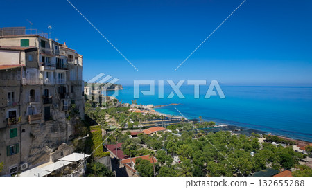 Tropea overlooking the turquoise Tyrrhenian Sea in Calabria, Italy 132655288