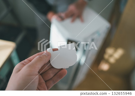 air conditioning, hand, air conditioning installation 132655946