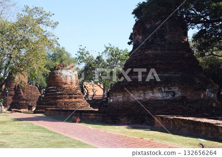 Scenery of Wat Phra Si Sanphet in Ayutthaya Historical Park, Ayutthaya, Thailand Scenery of Wat Phra Si Sanphet in Ayutthaya Historical Park, Ayutthaya, Thailand 132656264