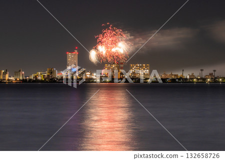 Tsuchiura National Fireworks Competition, Ibaraki Prefecture Tsuchiura National Fireworks Competition, Ibaraki Prefecture 132658726