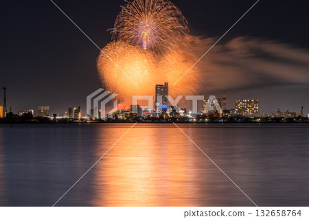 Tsuchiura National Fireworks Competition, Ibaraki Prefecture 132658764