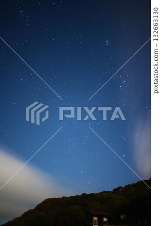 Autumn starry sky at Makinoto Pass 132663130