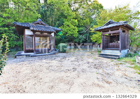 A temple dedicated to Shinyamazaki Shokannon Bodhisattva in Otake Town, Kurate District, Fukuoka Prefecture A temple dedicated to Shinyamazaki Shokannon Bodhisattva in Otake Town, Kurate District, Fukuoka Prefecture 132664329