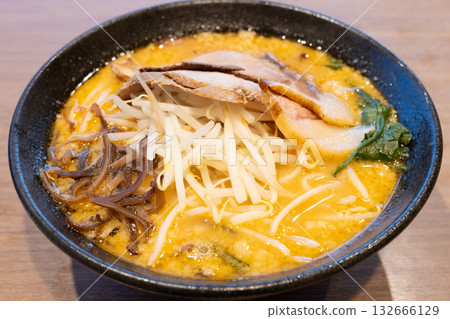 Delicious miso ramen 132666129