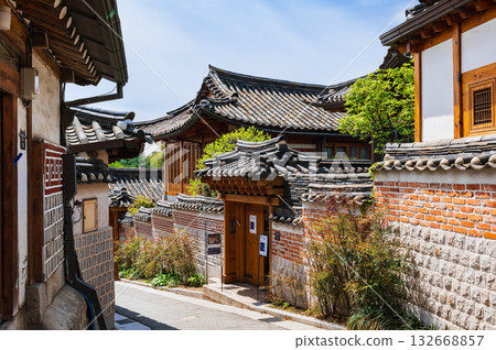 首爾三清洞：傳統民宅林立的北村韓屋村 132668857