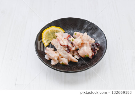 章魚頭佐以蔥花和鹽 132669193