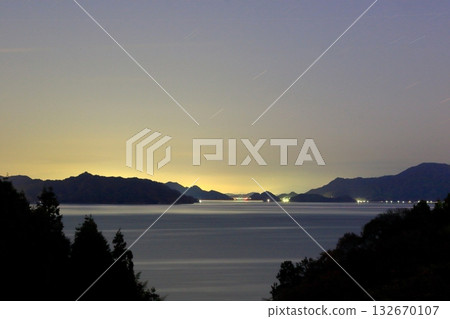 View of Tobishima Kaido Shikoku from Oshiba Island at night View of Tobishima Kaido Shikoku from Oshiba Island at night 132670107
