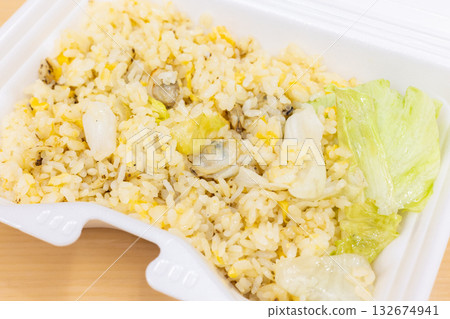 美味海鮮生菜炒飯便當 美味海鮮生菜炒飯便當 132674941