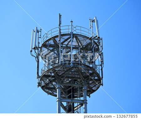 Communication image (radio tower: base station) 132677855