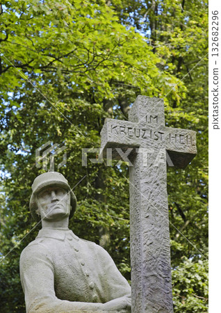 War memorial, Vinsebeck, Steinheim, North Rhine-Westphalia, Germany War memorial, Vinsebeck, Steinheim, North Rhine-Westphalia, Germany 132682296