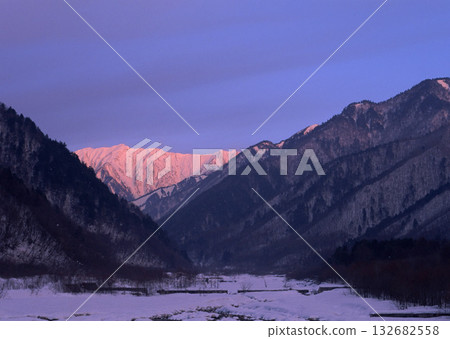 Material Dictionary Vol.94 Landscape of the Four Seasons and Peace. High quality photo Material Dictionary Vol.94 Landscape of the Four Seasons and Peace. High quality photo 132682558