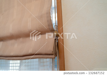 Lifting ball for shade curtain 132687152