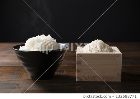 一碗飯和一杯生米 一碗飯和一杯生米 132688771