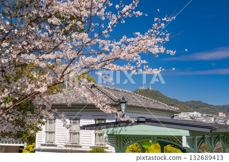 Nagasaki City, Nagasaki Prefecture: Sloping streets 132689413