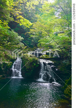 赤瞳48瀑布、赤瞳5瀑布、妮塔瀑布 132689448