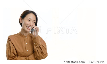 Woman on the phone (middle) Text material 132689494