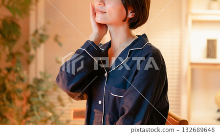 夜間護膚 132689648