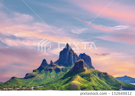 sunset in the tropical islands. beautiful panorama view of the beach in palawan, philippines 132689812