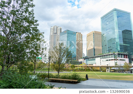 Night view of the junction, with bridge piers and the national highway below 132690036
