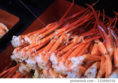 Snow crab Snow crab 132690258
