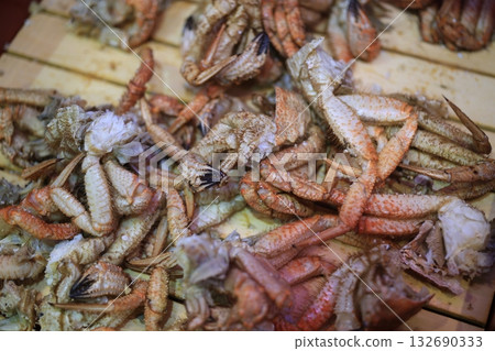  Hairy crab 132690333