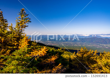 [Yamanashi Prefecture] Mount Fuji and the Asagiri Plateau as seen from the Okuniwa Observatory 132691413