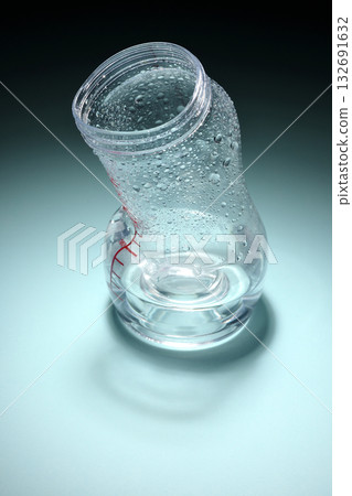 Heat-bent measuring cup Heat-bent measuring cup 132691632