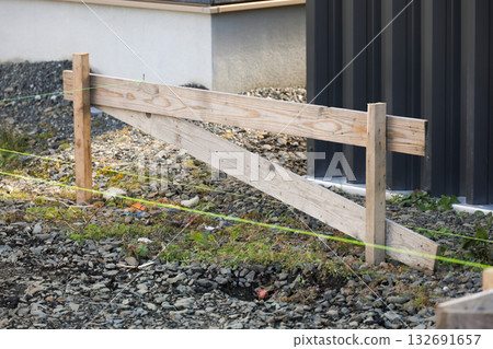 地基工程。建築、新建工程、施工、木材、地面、地基、測量 132691657