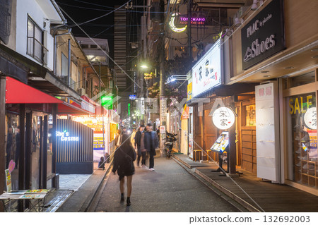 東京：新大久保韓國城的街道 132692003