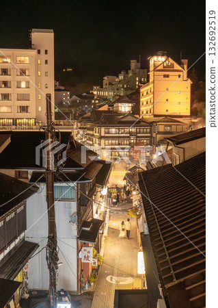 草津溫泉:從觀景台眺望旅館區 草津溫泉:從觀景台眺望旅館區 132692519