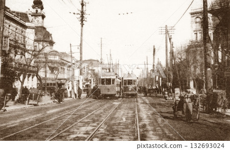 Old photo, 1914-1918, Tokyo, Ginza Chuo-dori, near Ginza 4-chome Old photo, 1914-1918, Tokyo, Ginza Chuo-dori, near Ginza 4-chome 132693024