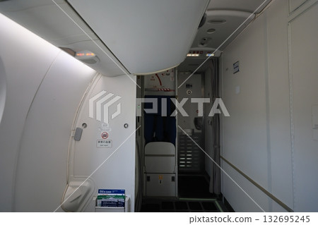 一架飛機 132695245