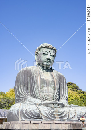 Refreshing blue sky and the Great Buddha of Kamakura Refreshing blue sky and the Great Buddha of Kamakura 132698014
