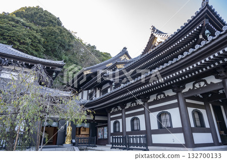The stately atmosphere of Hasedera Temple's Kannon Hall The stately atmosphere of Hasedera Temple's Kannon Hall 132700133