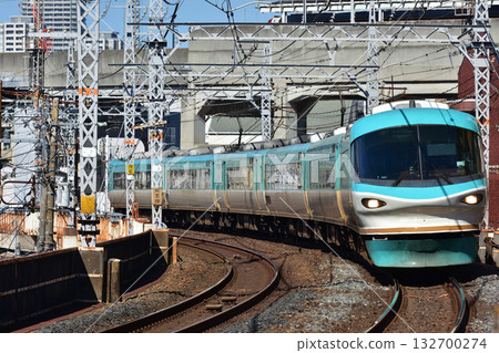 Kuroshio Express 283 Series Ocean Arrow passing through Bishoen Station Kuroshio Express 283 Series Ocean Arrow passing through Bishoen Station 132700274