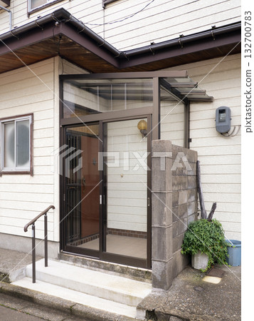 A windbreak installed in a home in a heavy snow area, Niigata Prefecture A windbreak installed in a home in a heavy snow area, Niigata Prefecture 132700783