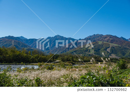 白馬村的秋天,八峰根 白馬村的秋天,八峰根 132700982
