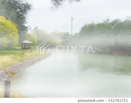 水邊的霧 水邊的霧 132701721