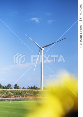Landscape with a windmill - Summer image material (Hokuei Town, Tottori Prefecture) Landscape with a windmill - Summer image material (Hokuei Town, Tottori Prefecture) 132702960
