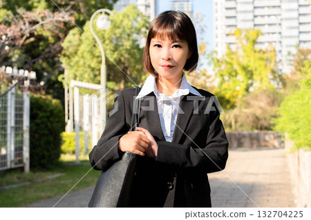 女員工巡視 女員工巡視 132704225