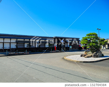 Senzaki Station building Senzaki Station building 132704384