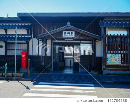 Senzaki Station building 132704388