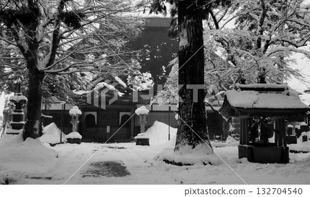 被白雪覆蓋的寺廟遺址 132704540