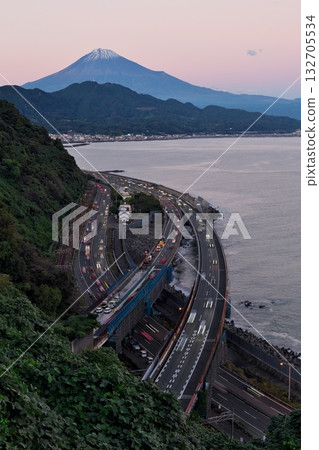 A spectacular view of Mount Fuji at sunset over Suruga Bay from Satta Pass 132705534