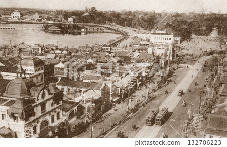 Old photo, 1907-1918, Tokyo, panorama of Ueno Hirokoji and Shinobazu Pond in Ueno Park 132706223