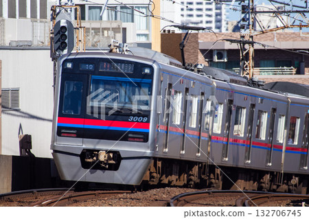 Keisei Electric Railway commuter train 132706745