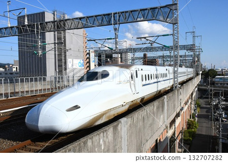 Sakura-go N700 series (S13 formation) on the Sanyo Shinkansen heading towards Kagoshima-Chuo Sakura-go N700 series (S13 formation) on the Sanyo Shinkansen heading towards Kagoshima-Chuo 132707282